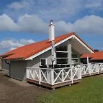 2 House B 123 *